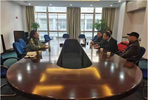 General manager Qiaoling Chen receives the enterprise delegation of Changzhou Alumni Association of UESTC(圖1)